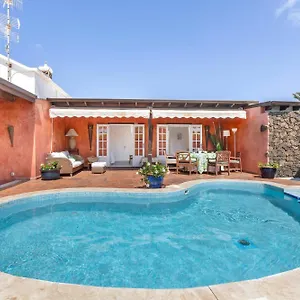  Holiday home Evergreen