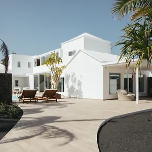 Alava Apartment