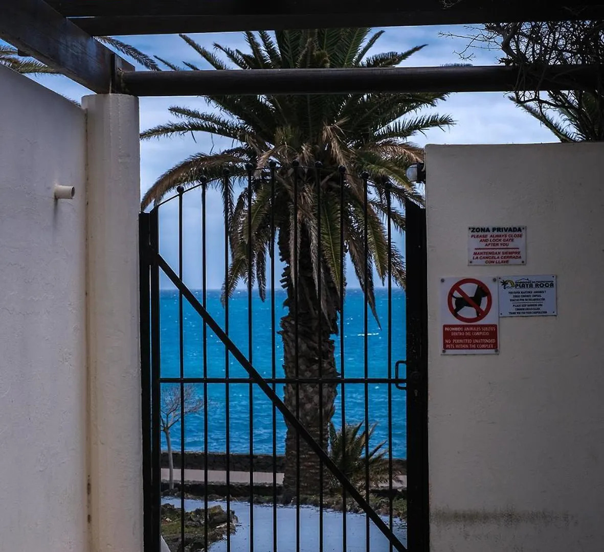 Cozy Bungalow Next To The Beach Βίλα Costa Teguise 0*,