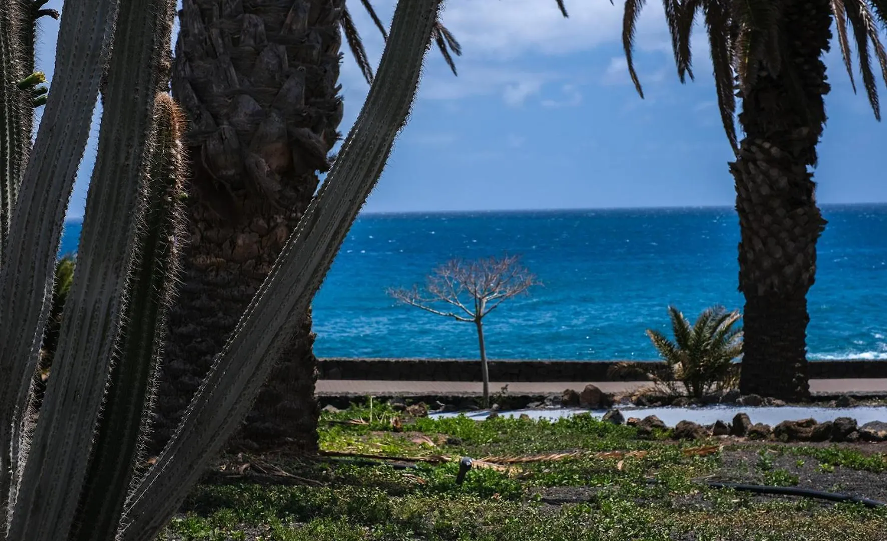 Cozy Bungalow Next To The Beach Villa Costa Teguise Spain